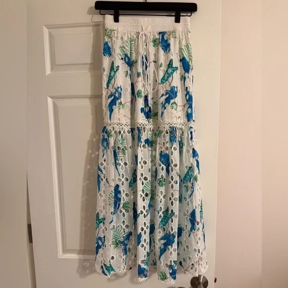 FARM Rio Dresses & Skirts - Farm Rio White and Blue Floral Skirt